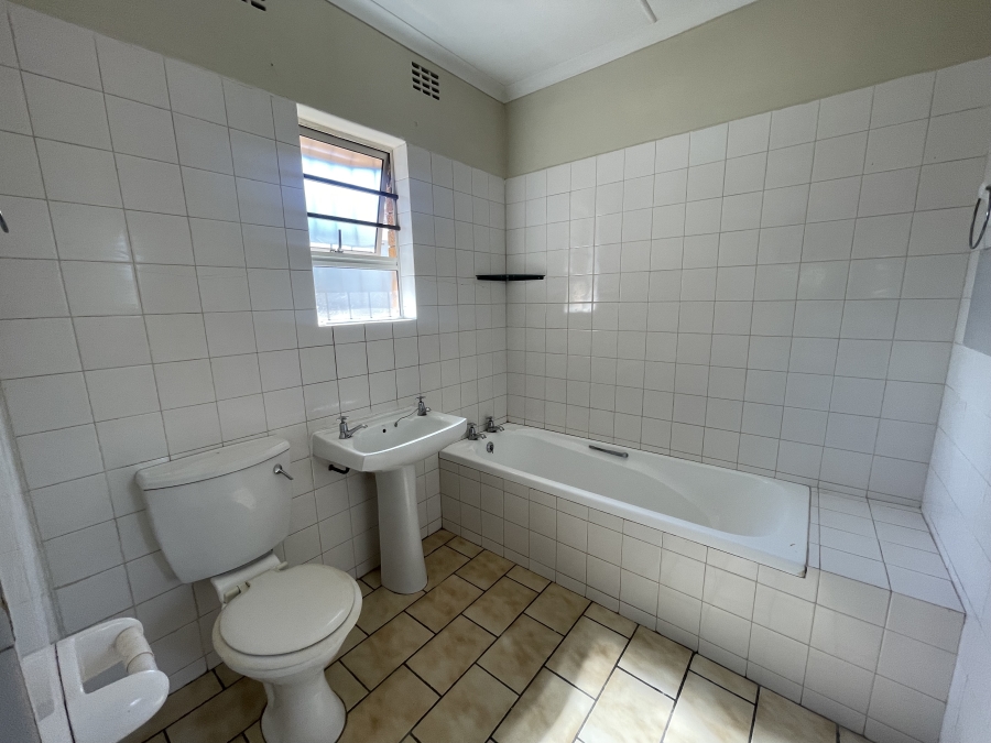 5 Bedroom Property for Sale in Saxilby Eastern Cape